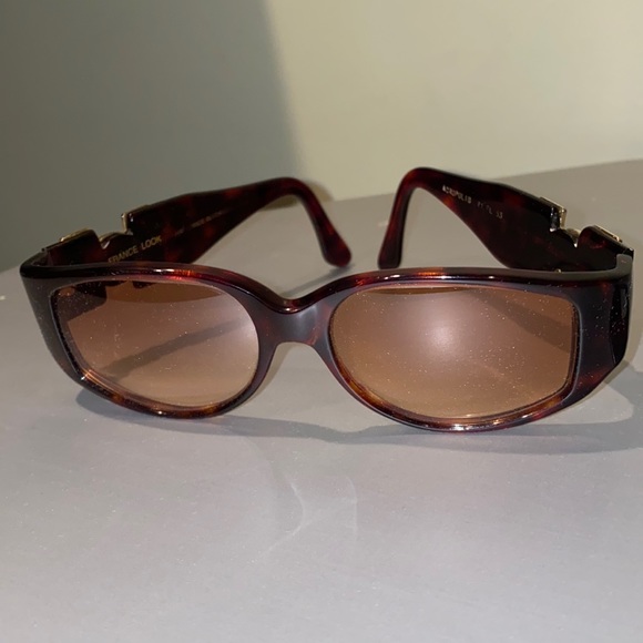 Vintage Versace Sunglasses - Picture 2 of 3